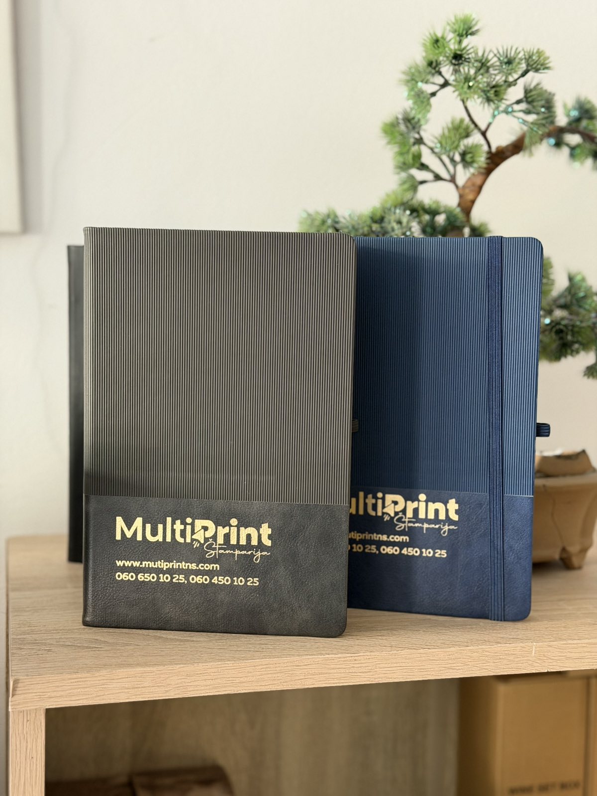 Digitalni zlatotisak bez klišea - Peleman Flat Bed Foil Printer i personalizovani rokovnik